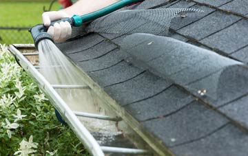 Edinburgh gutter cleaning costs